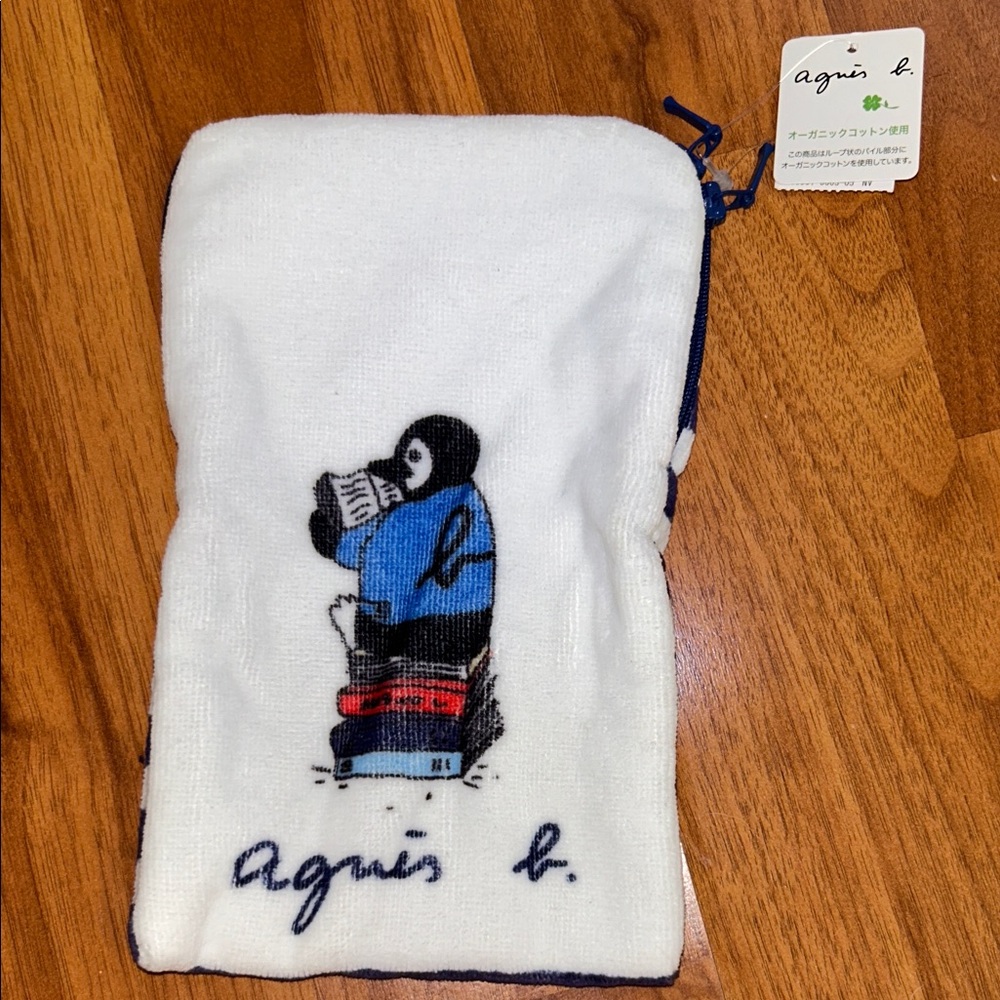 NWT agnes b. Velour Penguin Graphic Pouch